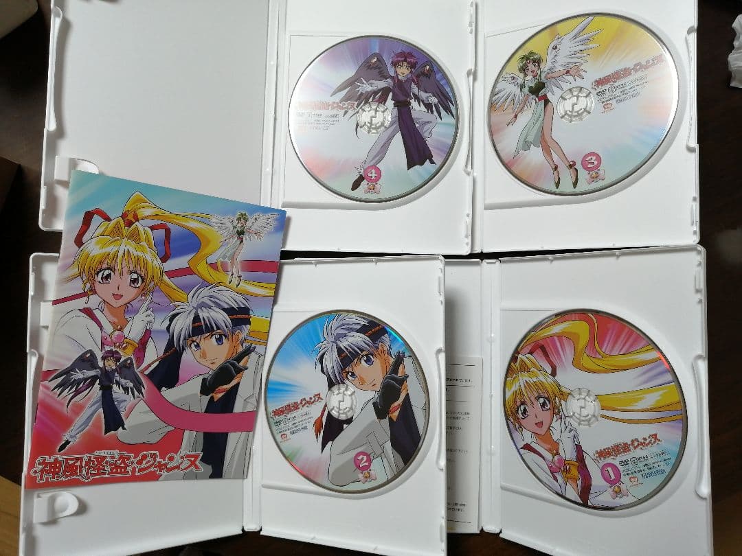 匿名配送 初回特典付 神風怪盗ジャンヌ DVD-BOX〈8枚組〉