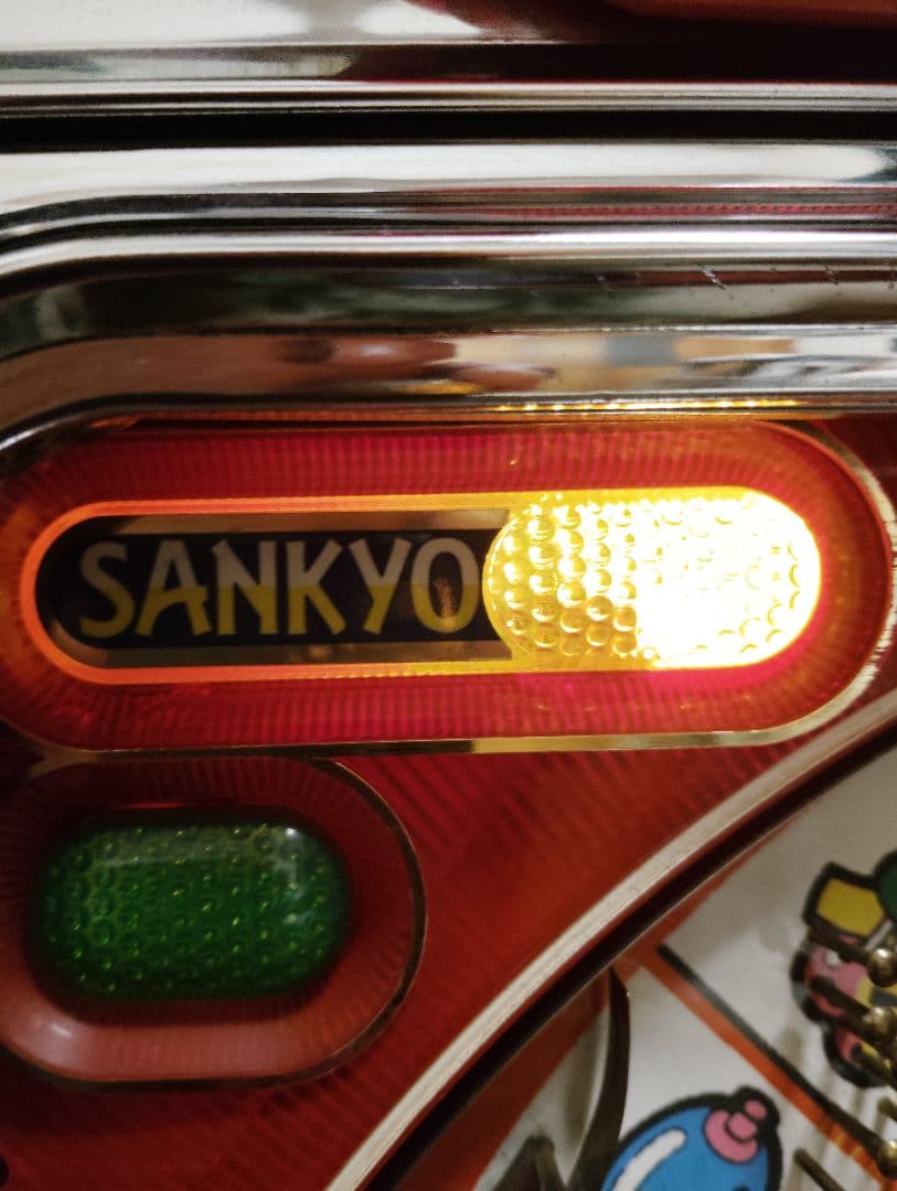 パチンコパワフル　液晶不良　引き取り、送付可別着払いのみ　梱包1000円くらい