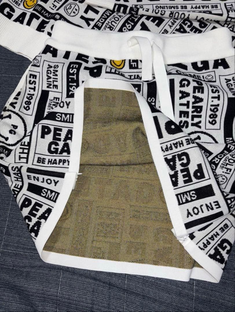 パーリーゲイツ 、ニュースペーパー.ニット素材、セットアップ