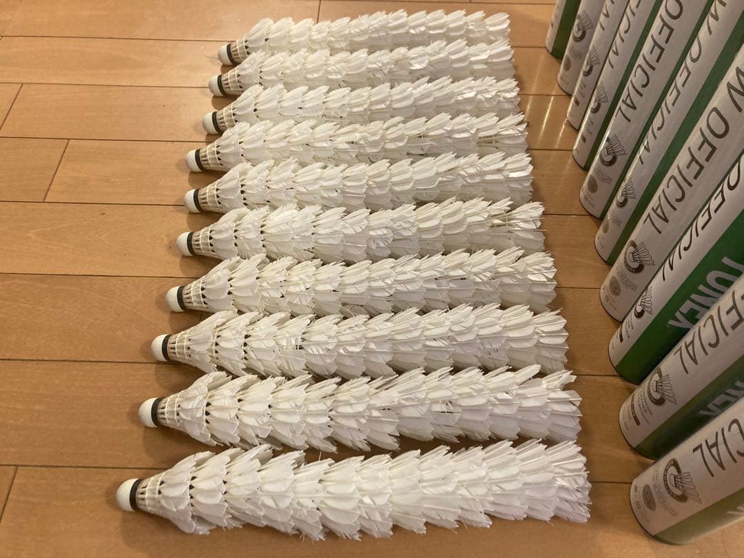 ニューオフィシャル・エアロセンサ700などノック用シャトル130個