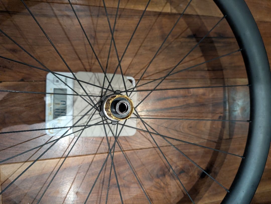 カーボンリム 超軽量 1300g ディスクブレーキ用 シマノフリー