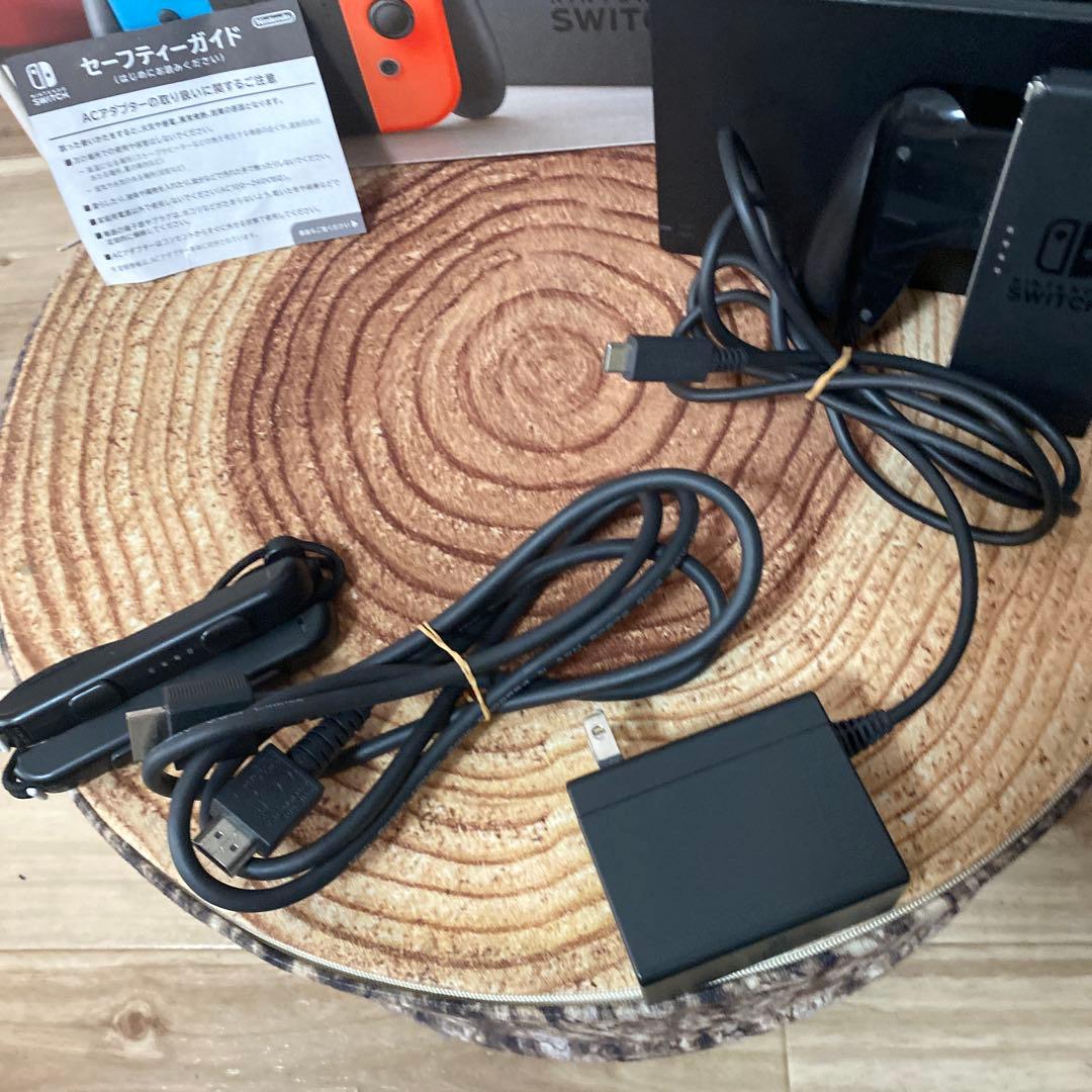 Nintendo Switch ニンテンドースイッチ本体　ネオン ①