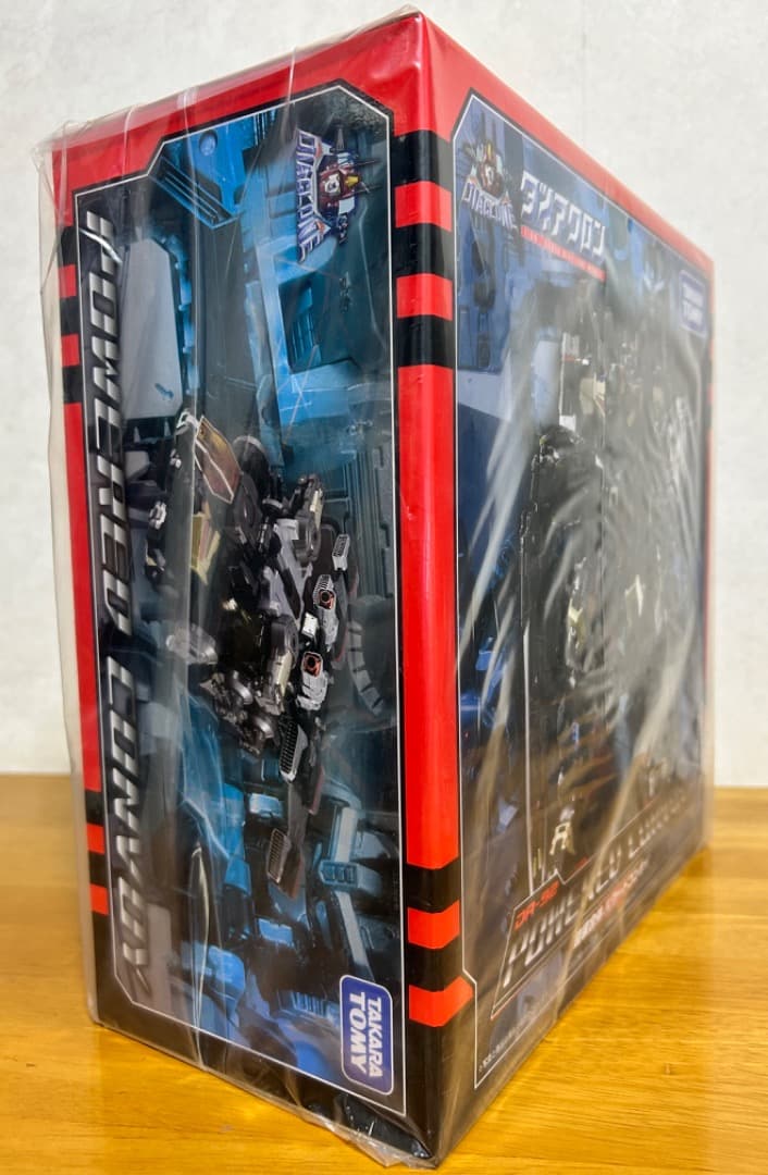 新品未開封 タカラトミー ダイアクロン DA-92 鎧装合体 パワードコンボイ