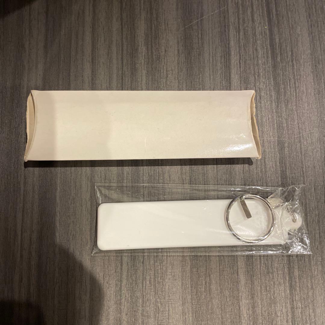 未使用品 ミキハウス 希少レア キーホルダー 白　ホワイト MIKI HOUSE