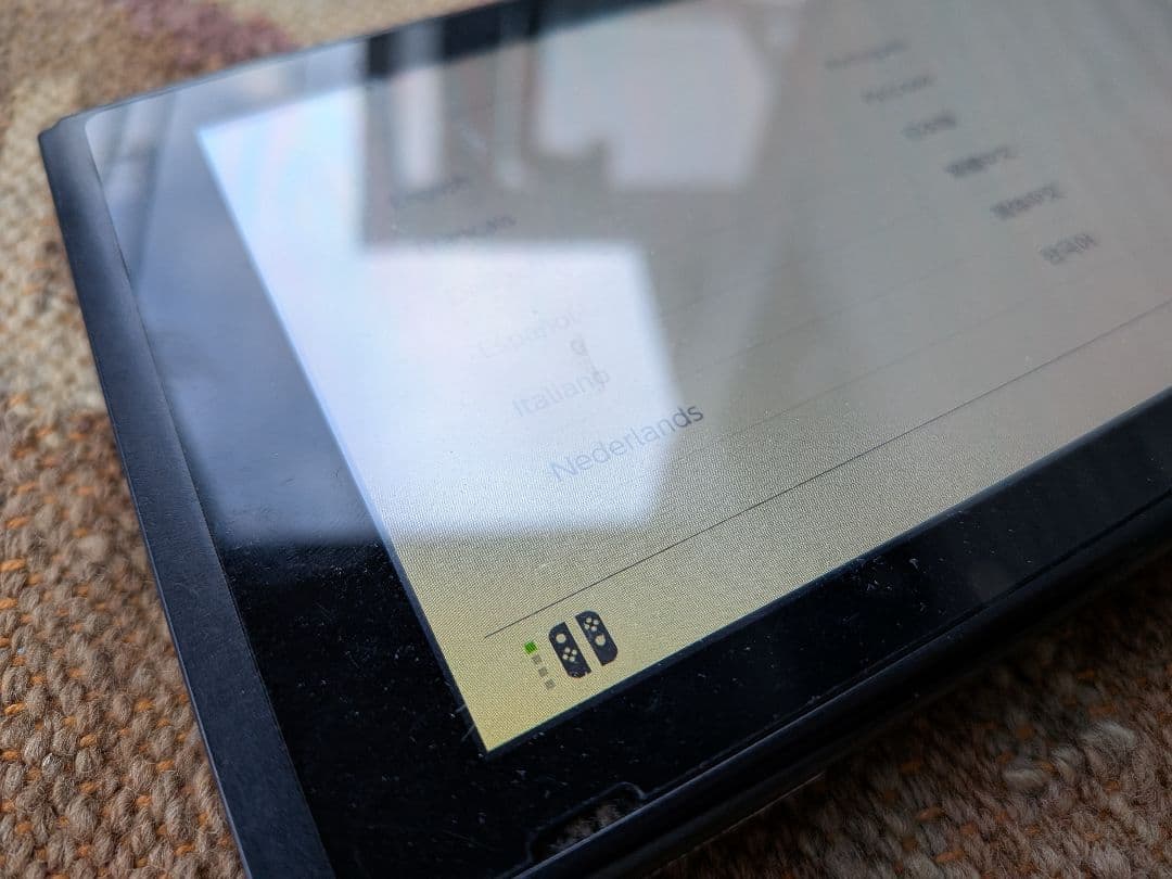 動作品　Nintendo Switch 2019年製/任天堂スイッチ　画面黄ばみ