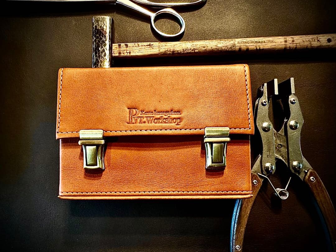 Pvt.Workshop 極 本革 デッキケース キャメル