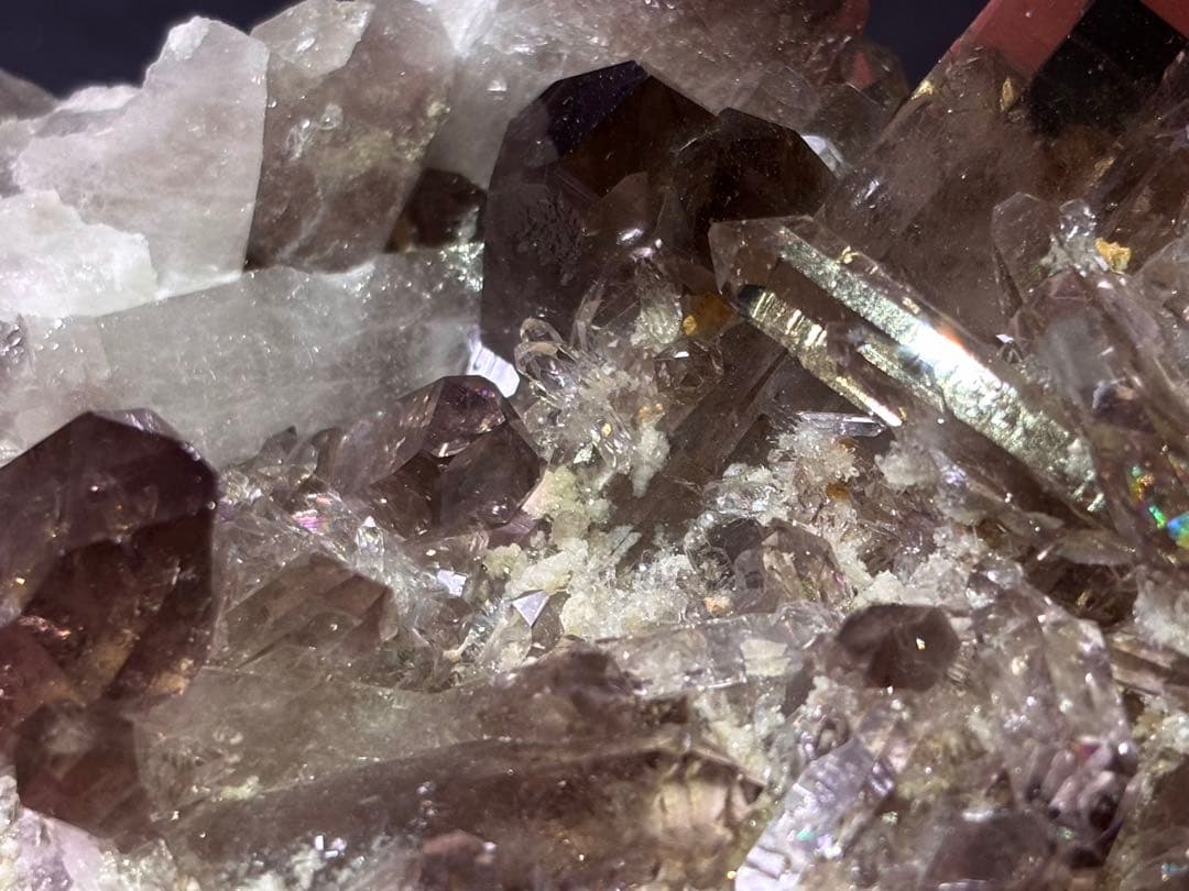 【超キラキラ透明】天然スモーキークォーツ 大きめクラスター 煙水晶(ブラジル産)