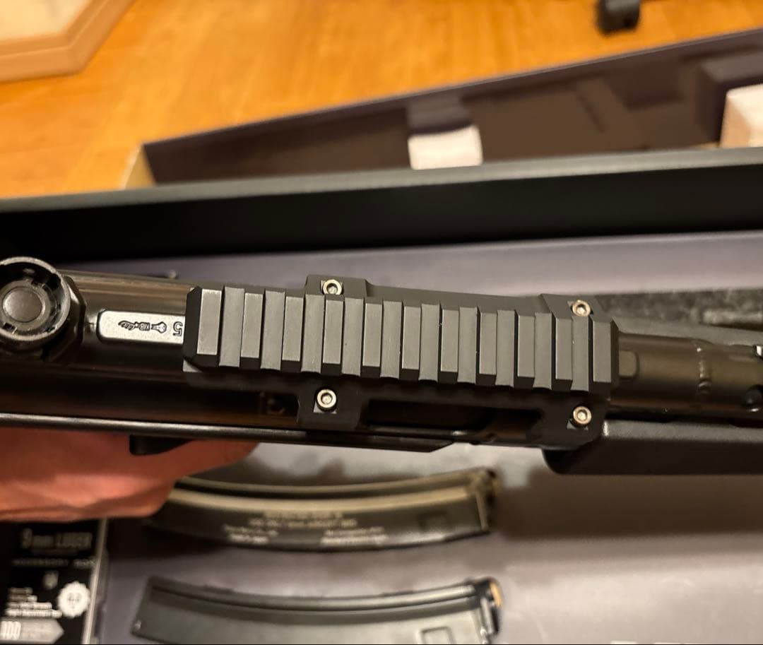 MP5A5次世代ガン マウントベース・充電コード・電池付き　未使用美品　サバゲー