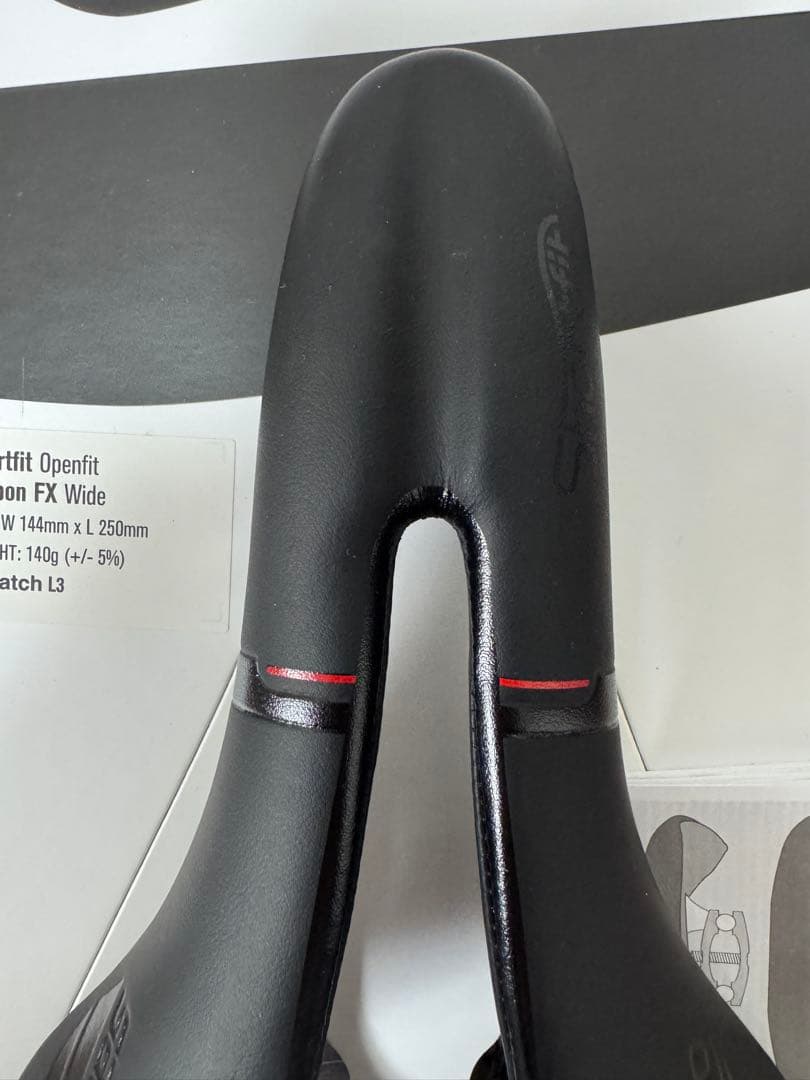 セラサンマルコ Openfit Carbon FX Wide サドル