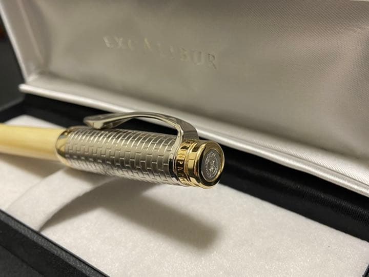 ※値引済【※入手困難】EXCCALIBUR/ボールペンタイプ/水牛角/替芯3本付