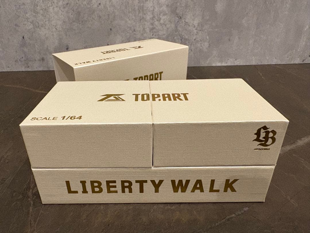 トップアート 1/64 ランボルギーニ カウンタック LBWK ブラック