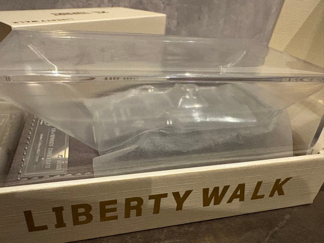 トップアート 1/64 ランボルギーニ カウンタック LBWK ブラック