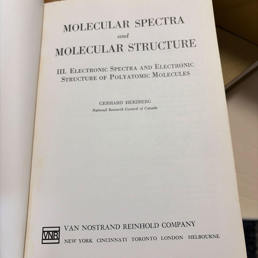 人文 Electronic Spectra of Polyatomic Molecul