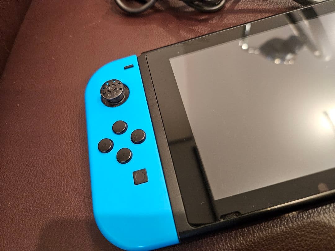 Nintendo Switch 本体 Joy-Con 充電器付きバッテリー強化版