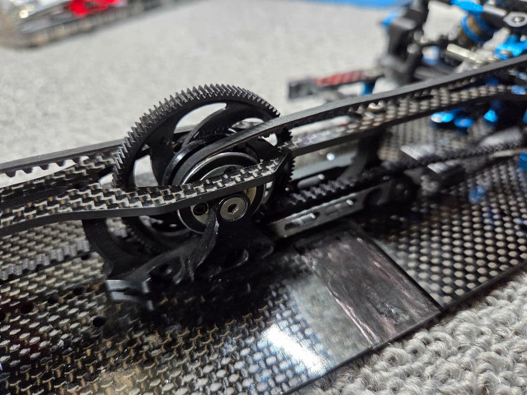 タミヤ TRF420X (ゼロトライブミッドコンバージョン仕様)