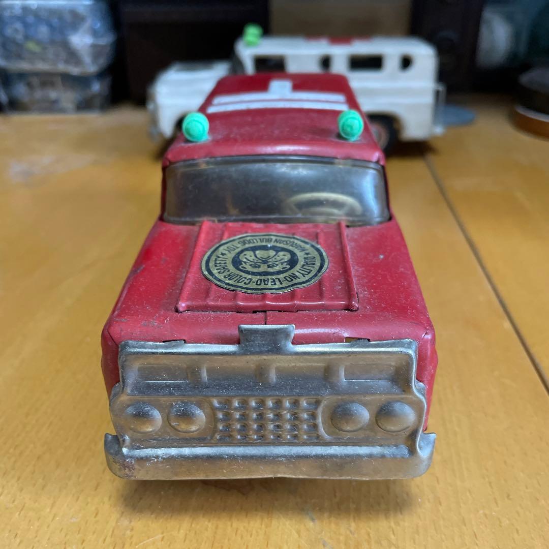 マルサン　ブルドッグシリーズ　 郵便車&救急車