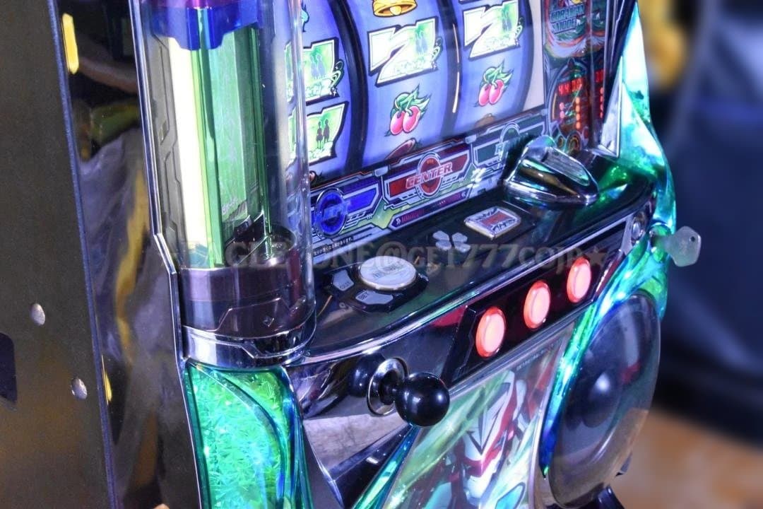 【入手困難】★エウレカセブン2ZZ★サミー★人気アニメ★AT★ジャンク★