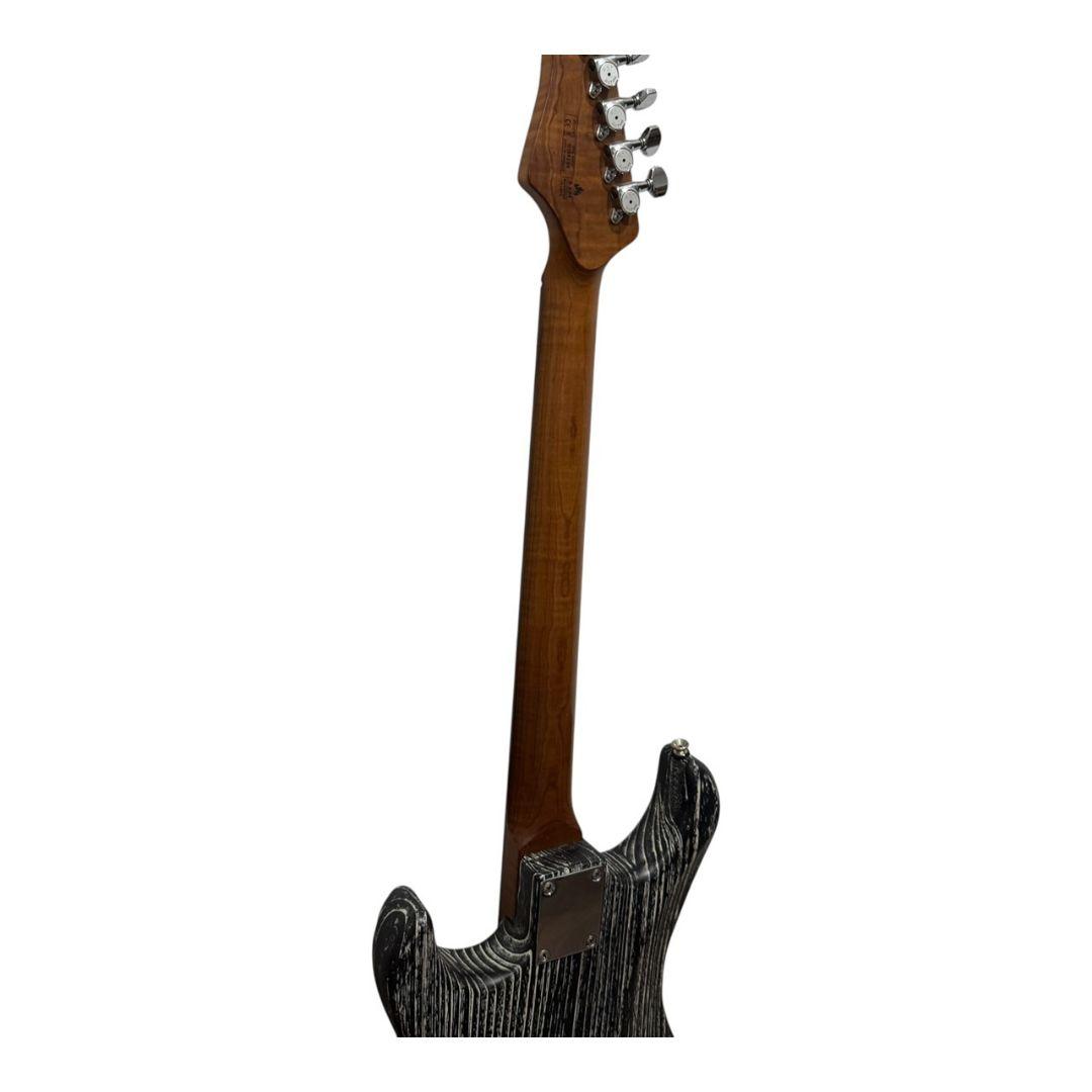 Bacchus SGS-ASH/RSM BAW（Black and White）