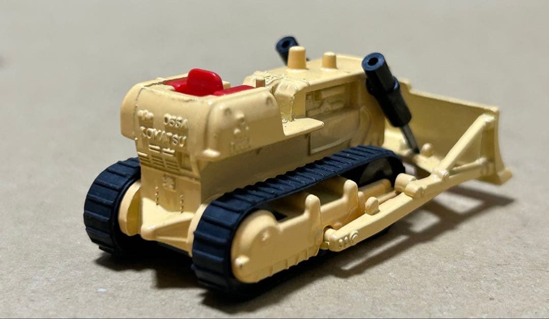 トミカ コマツ ブルドーザー D65A スーパーギフト 小松