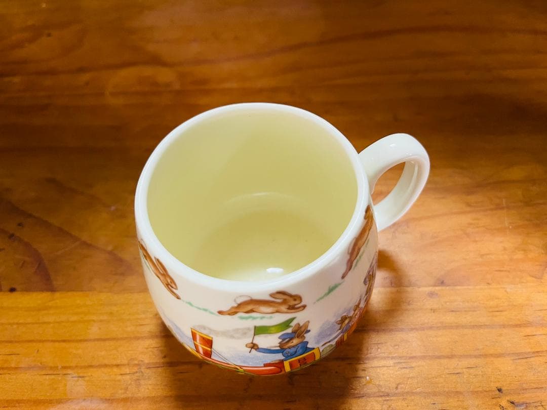  ロイヤルドルトン バニキンズ マグカップ ２客