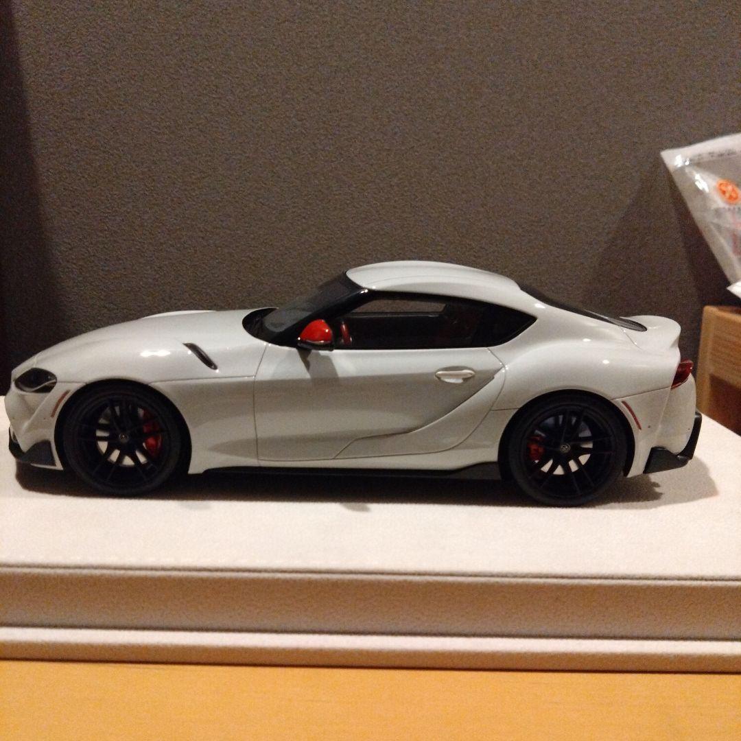 ミニカー　メイクアップ　GRスープラ　1/18