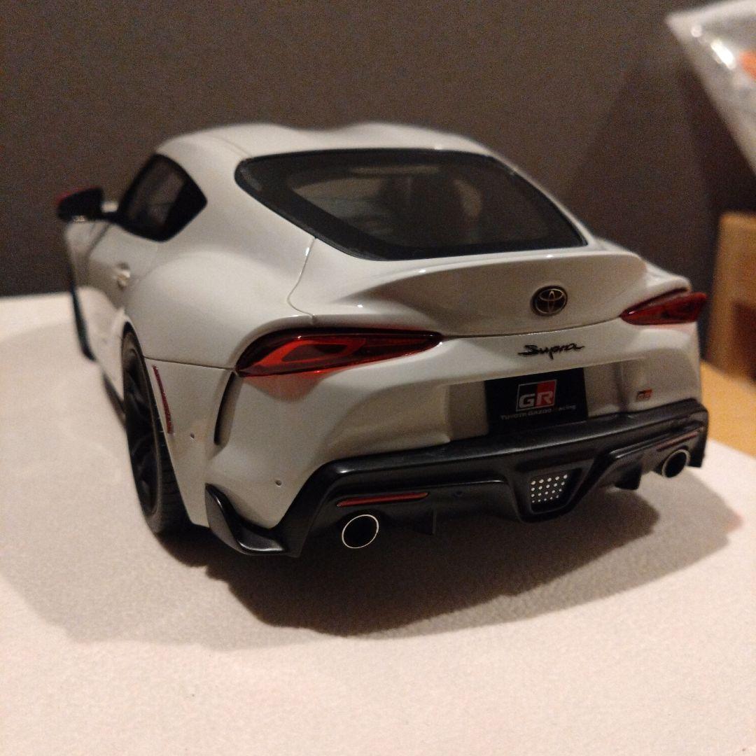 ミニカー　メイクアップ　GRスープラ　1/18
