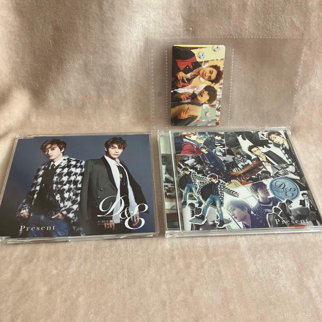 ウネのCDやグッズ、ウィンドブレーカー等