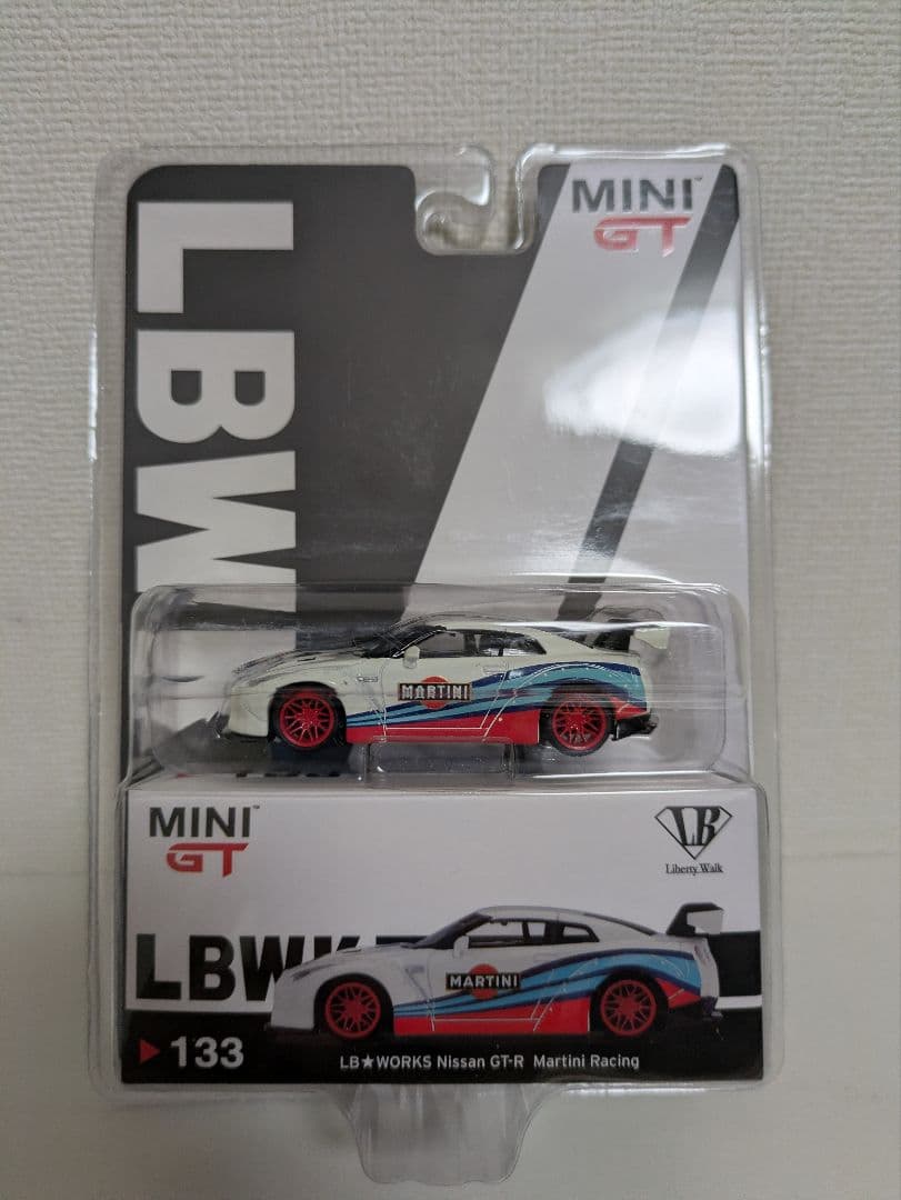 MINI GT LB★WORKS Nissan GT-R マルティーニ