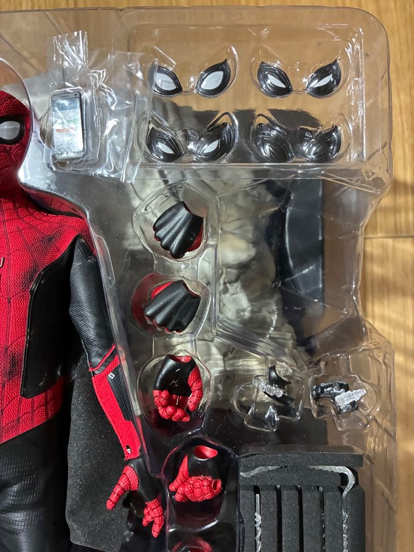 Hot Toys スパイダーマン バトリングバージョン MMS625欠品あり