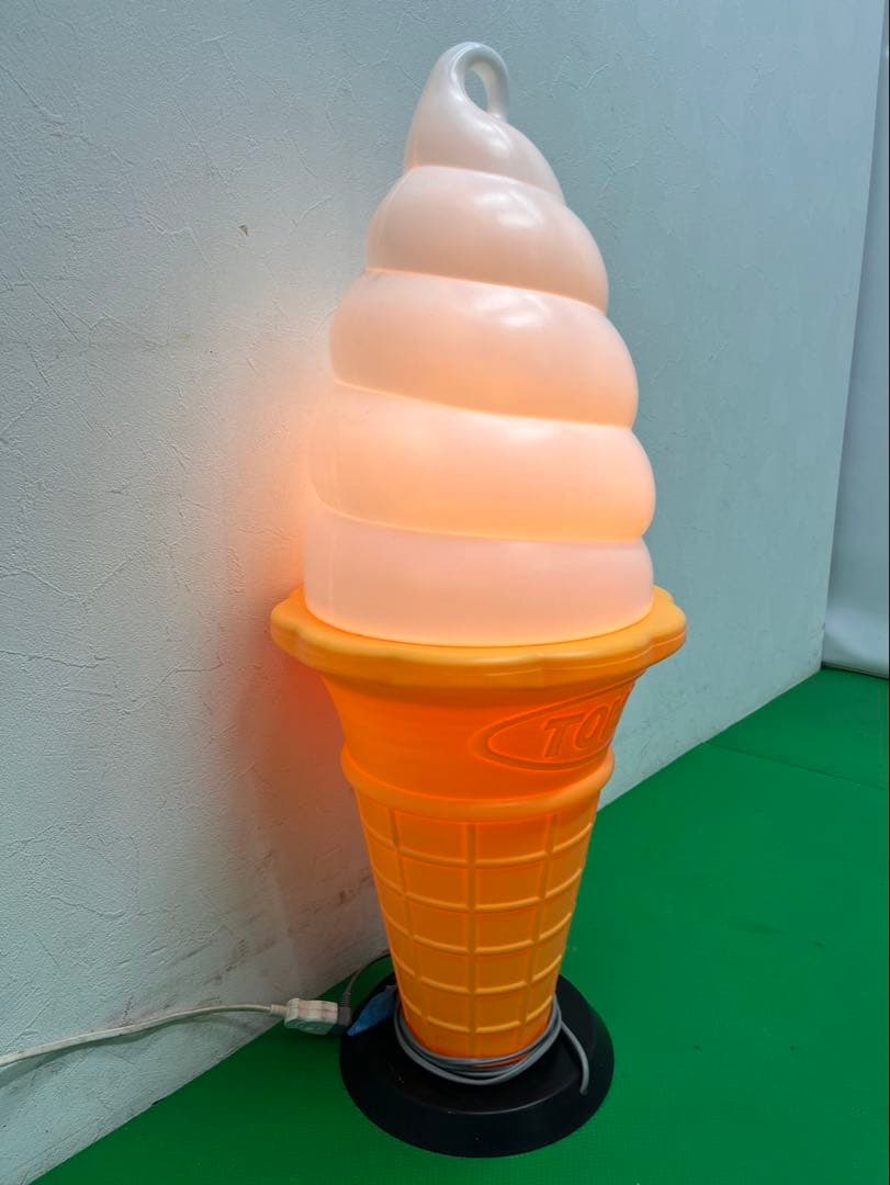 TOMI スジャータシルクアイス　ソフトクリームオブジェ あんどん大　点灯式