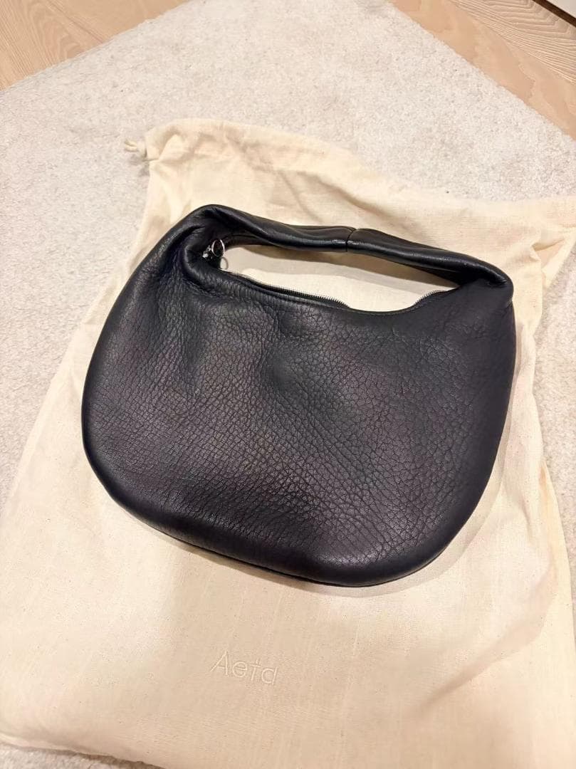 即日発送Aeta アエタ ONE SHOULDER ショルダーバッグ 黒 M