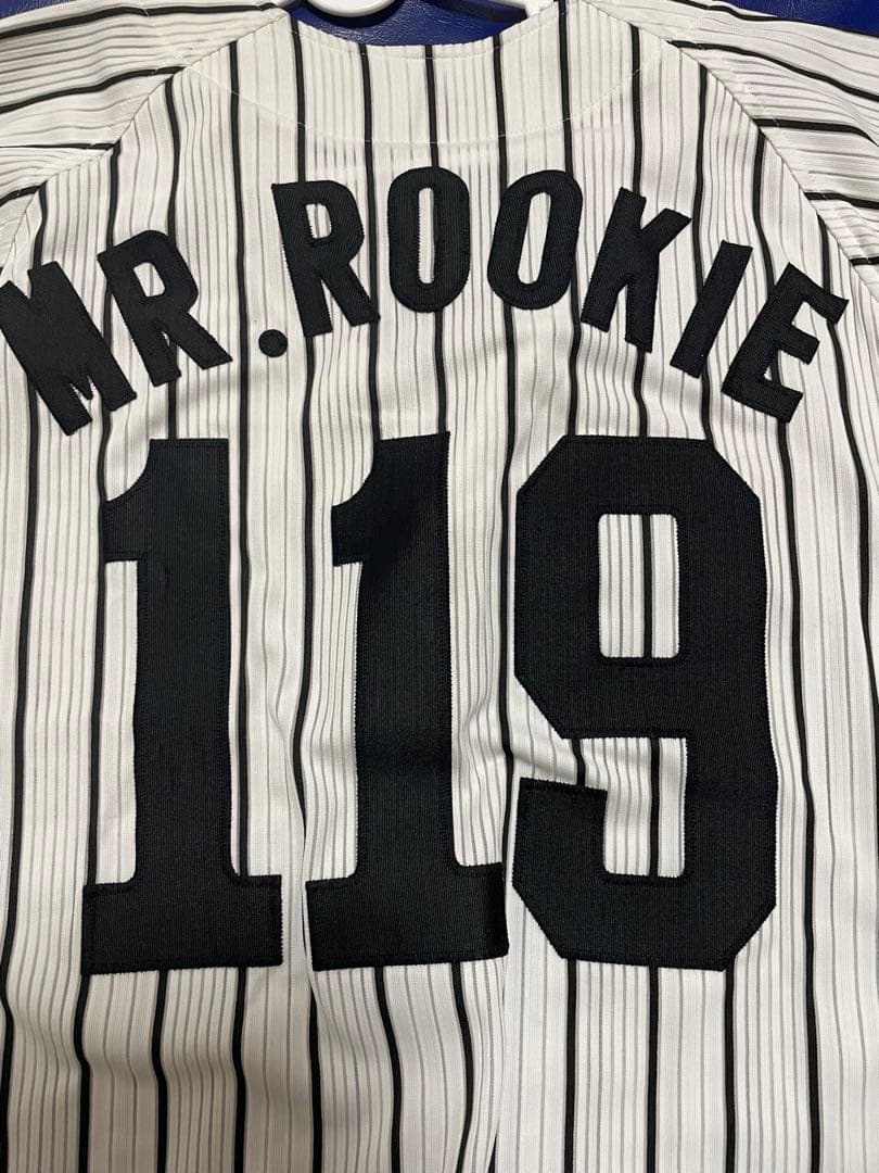 阪神タイガースMR.ROOKIE ユニフォーム 119