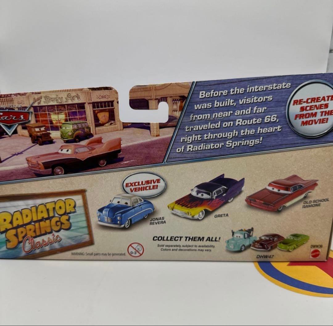 カーズ マテル TOWN RADIATOR SPRINGS ミニカー