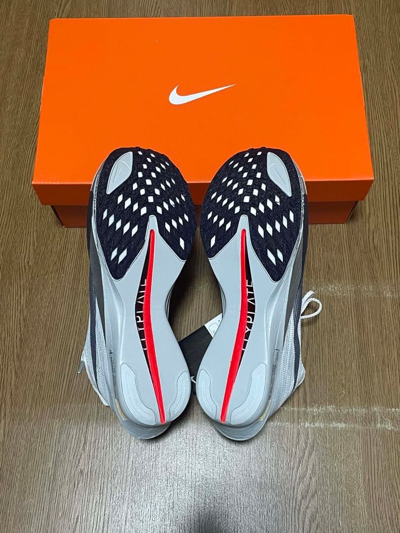 ナイキ　ランニングシューズ　ストリークフライ2 26