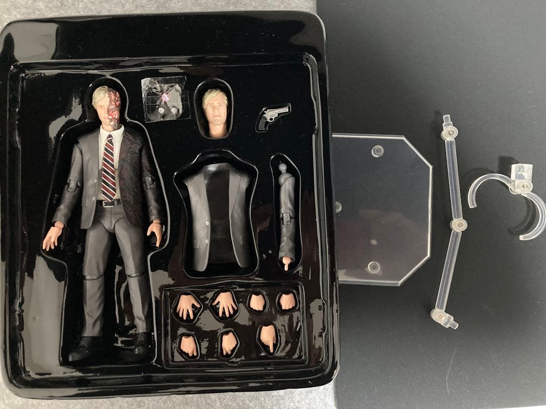 MAFEX マフェックス トゥーフェイス　ハービーデントNo.54 ダークナイト