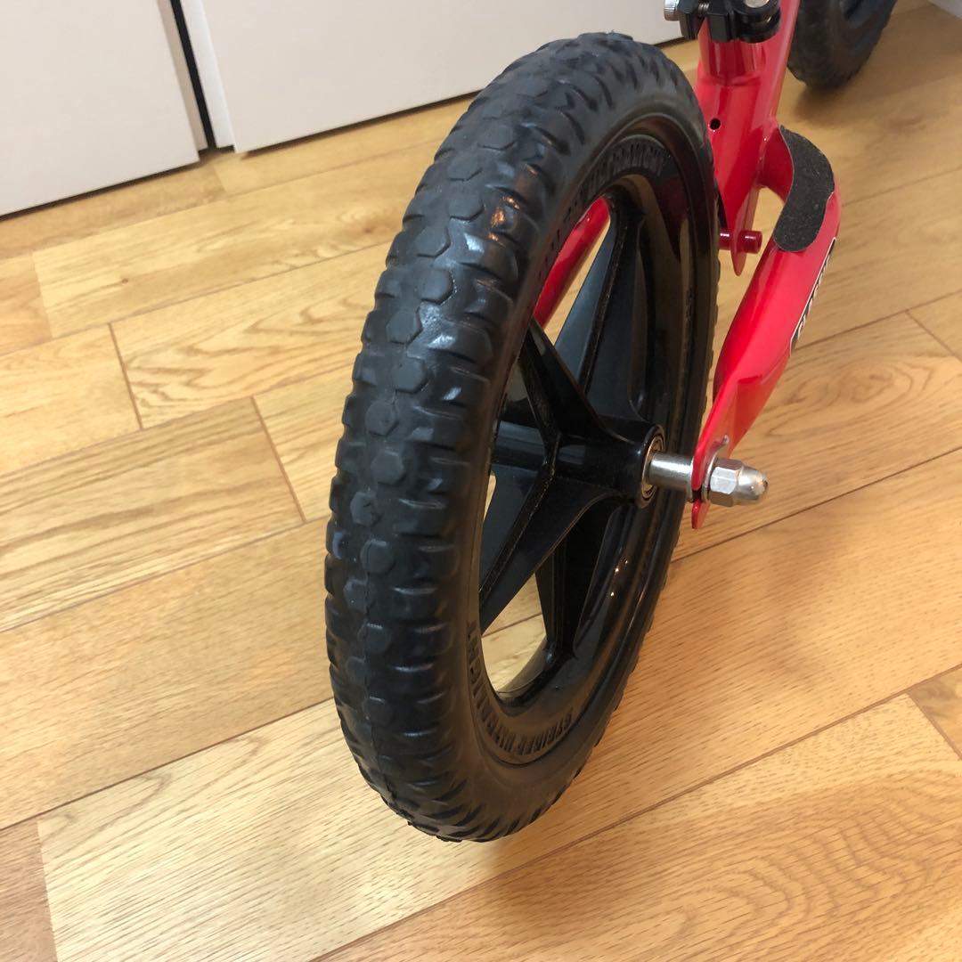 【送料無料】【美品】ストライダー 12インチ classic　クラシック　レッド