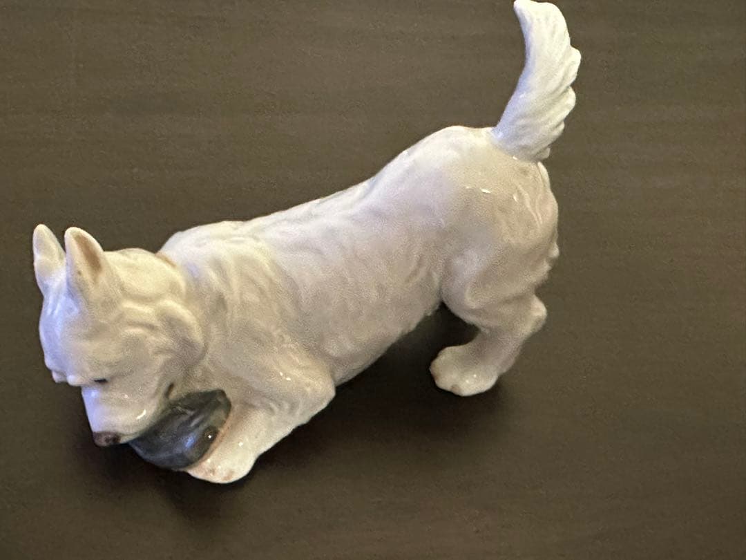 ロイヤルコペンハーゲンのフィギュリンになります。