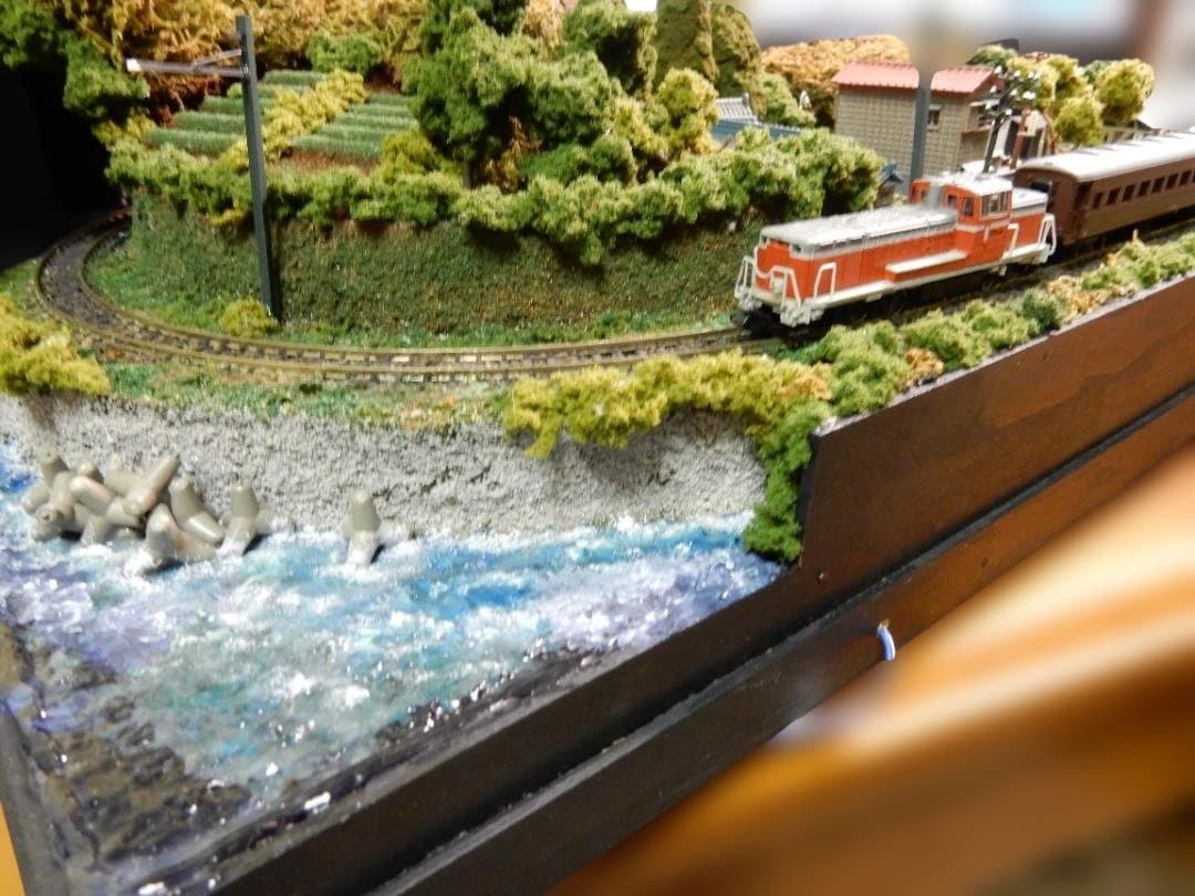 Nゲージジオラマ　海岸の田舎町風景