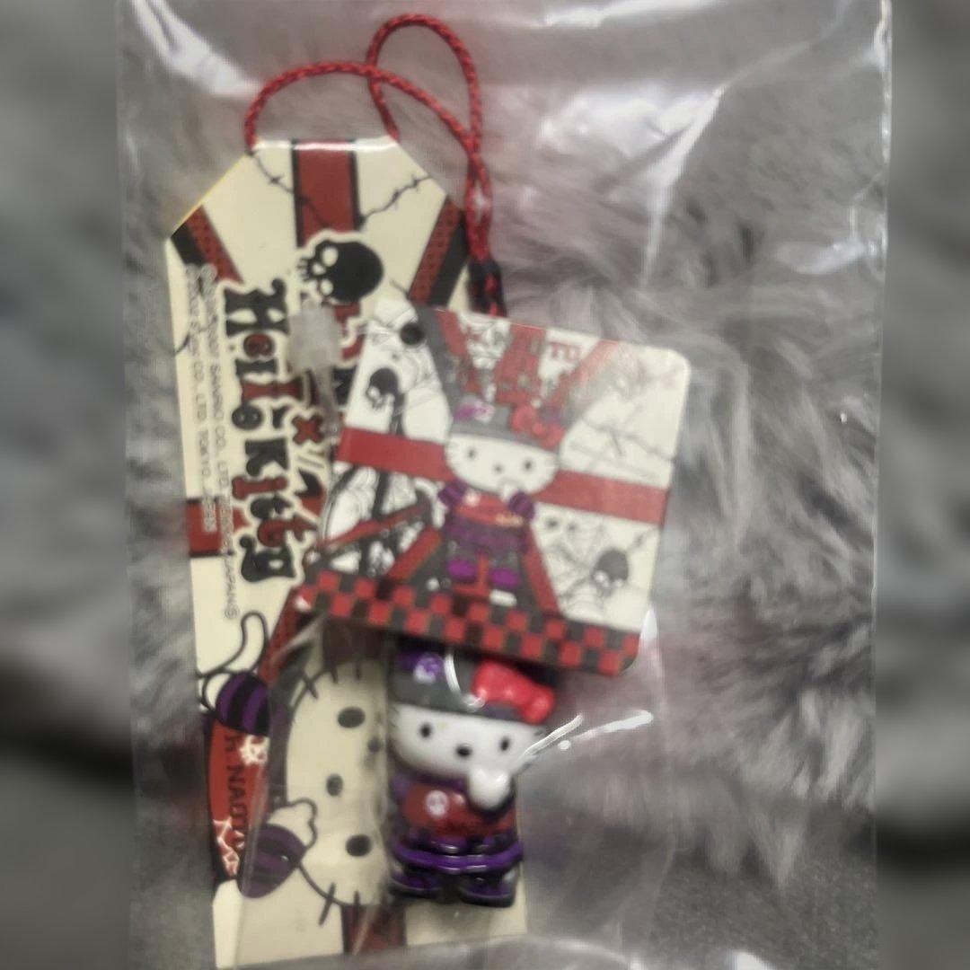 ご当地キティ　h.NAOTO 根付け　二種類