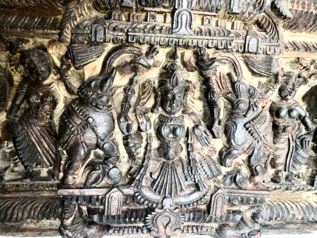 インド古代木彫レリーフ値下げしました