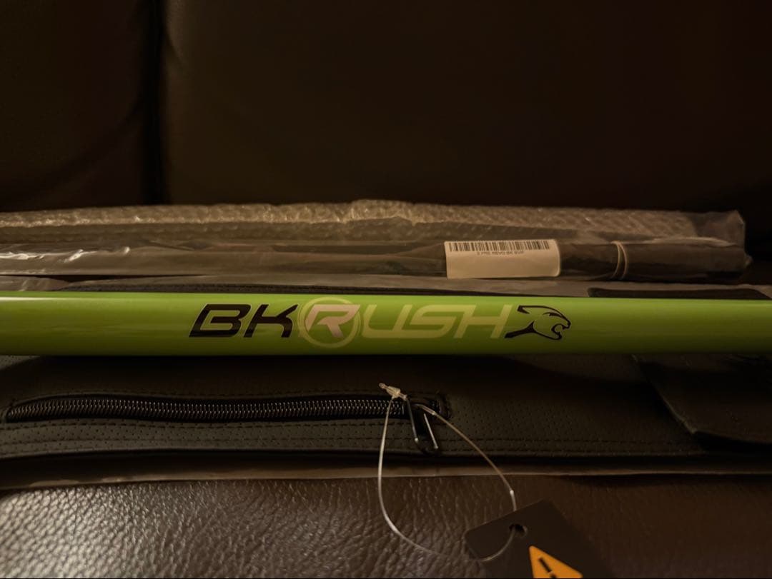 気まぐれ値下げPREDATOR BK RUSH NEON GREEN SW