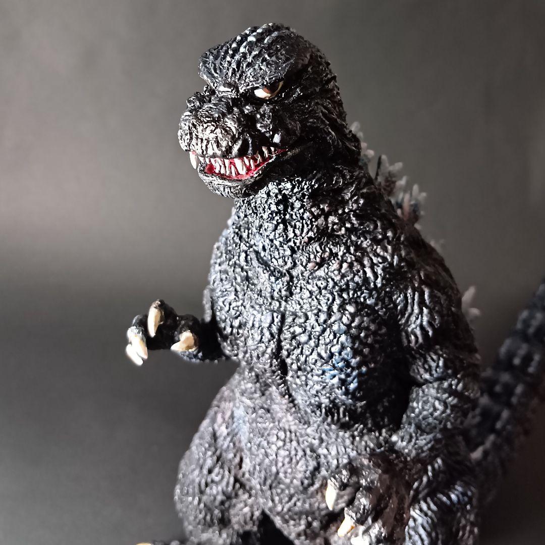 海洋堂　ゴジラ（1984）1/400ミドルサイズソフビキット　塗装完成品