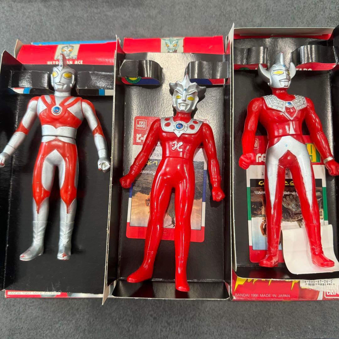 ウルトラマン　ウルトラヒーローシリーズ　ソフビ　フィギア　箱・カード付き