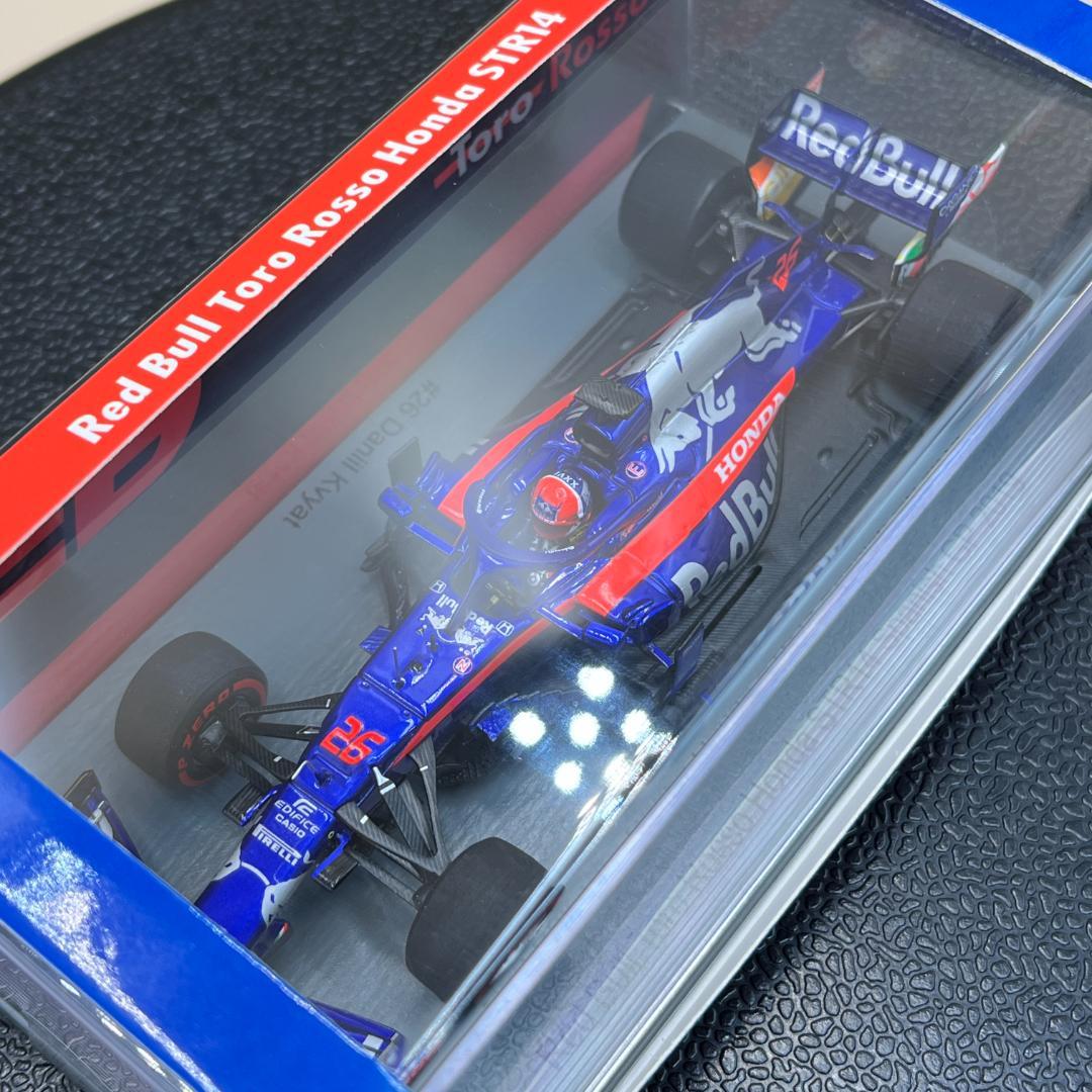 スパーク 1/43 レッドブル STR14 スペインGP ダニール・クビアト