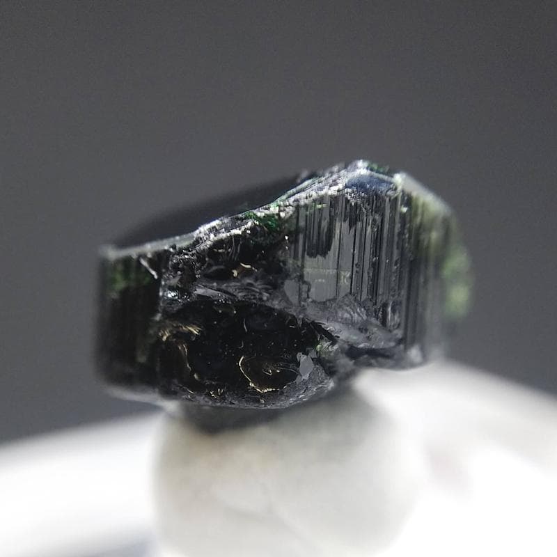 388 カラーチェンジ クロムトルマリン 結晶 原石