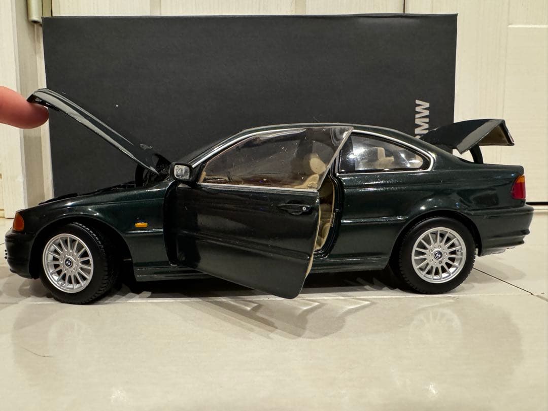  328Ci E46 Green 京商 ディーラー別注 1/18