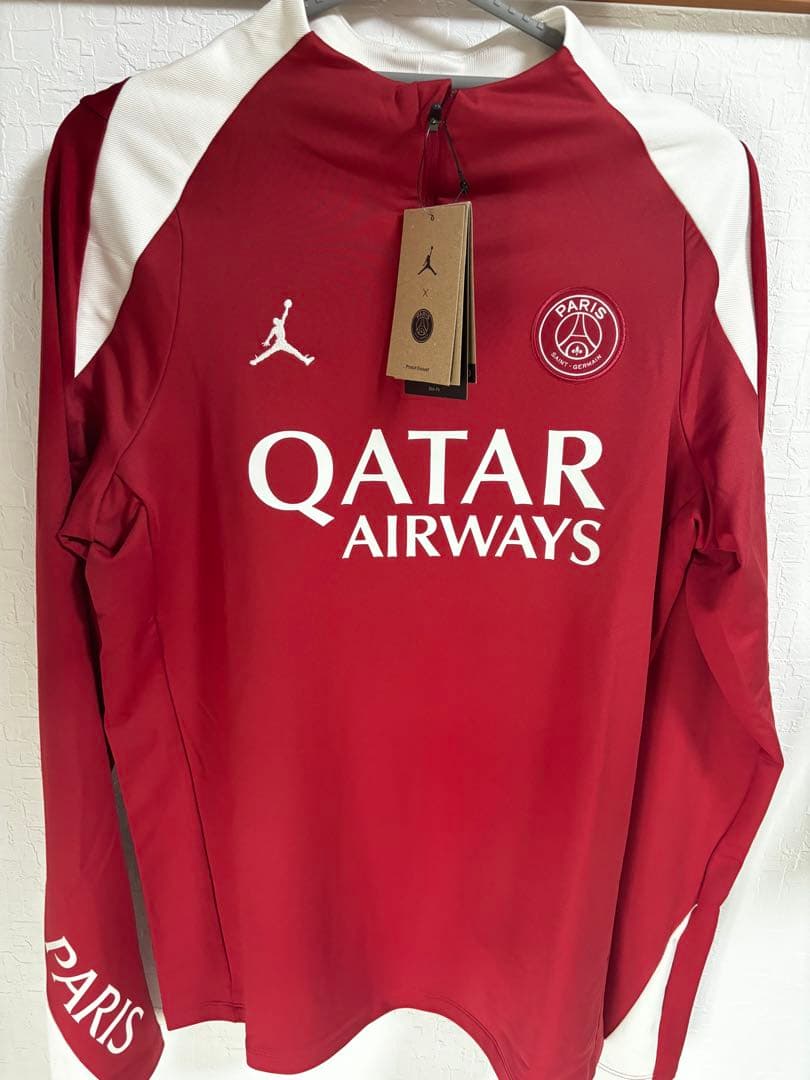 新品　タグ付き　パリ・サンジェルマン ジャージ レッド