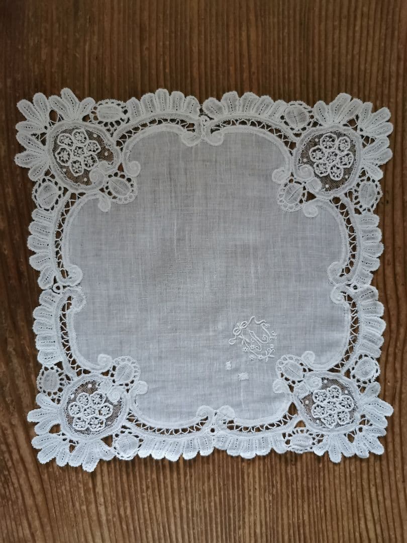 ブリュッセルレース＆アンティークフランス 大型素焼きビスク彫像塑像 少年の祈り