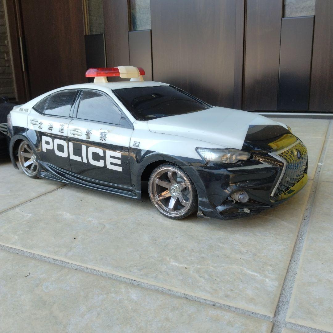 パトカー LEXUSラジコンタミヤTT-02