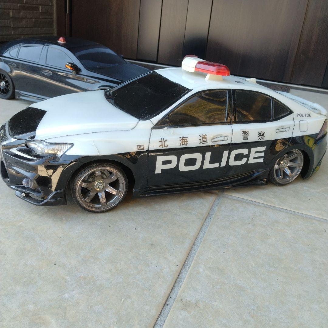 パトカー LEXUSラジコンタミヤTT-02